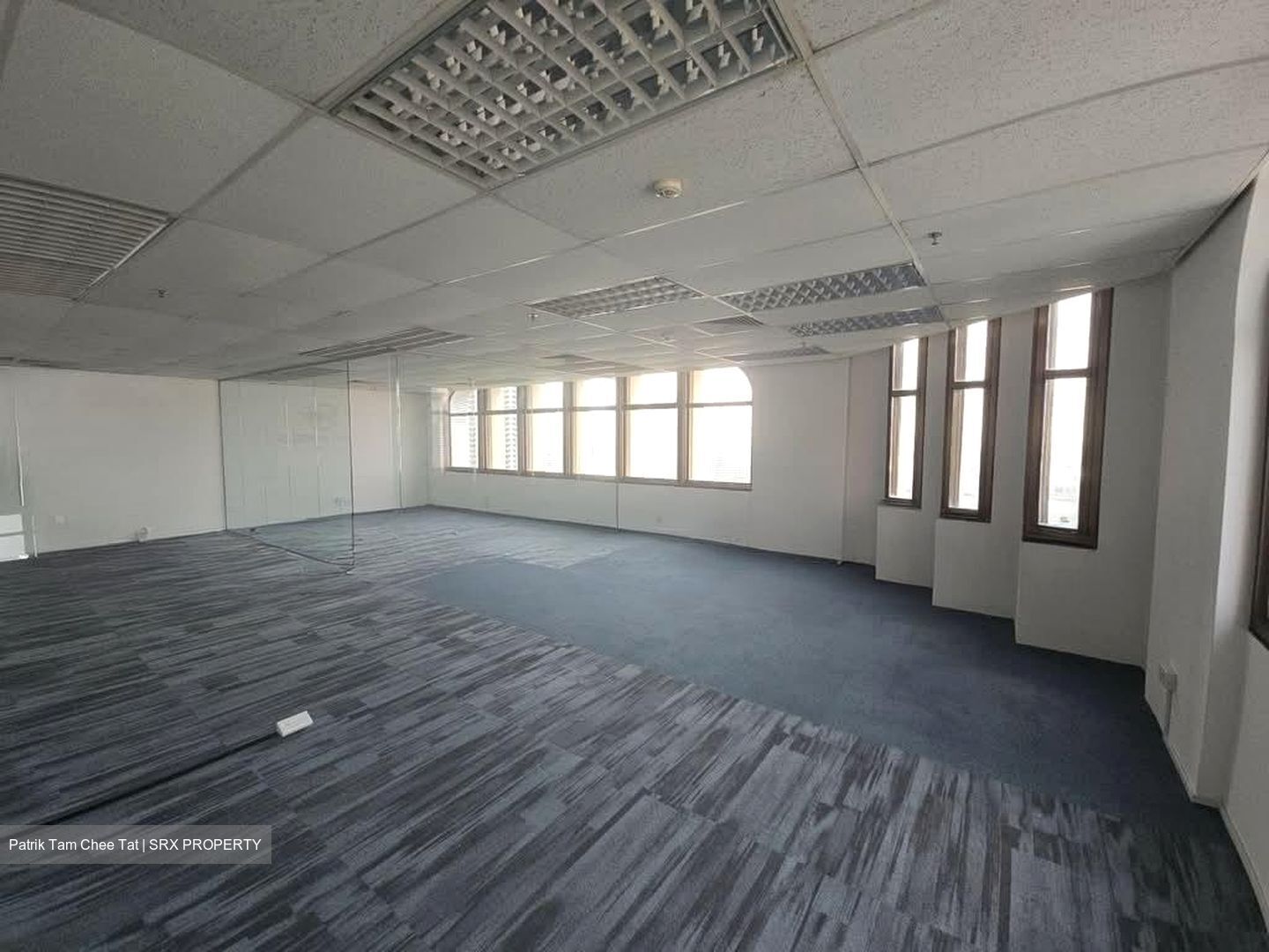 Peninsula Plaza (D6), Office #560452051